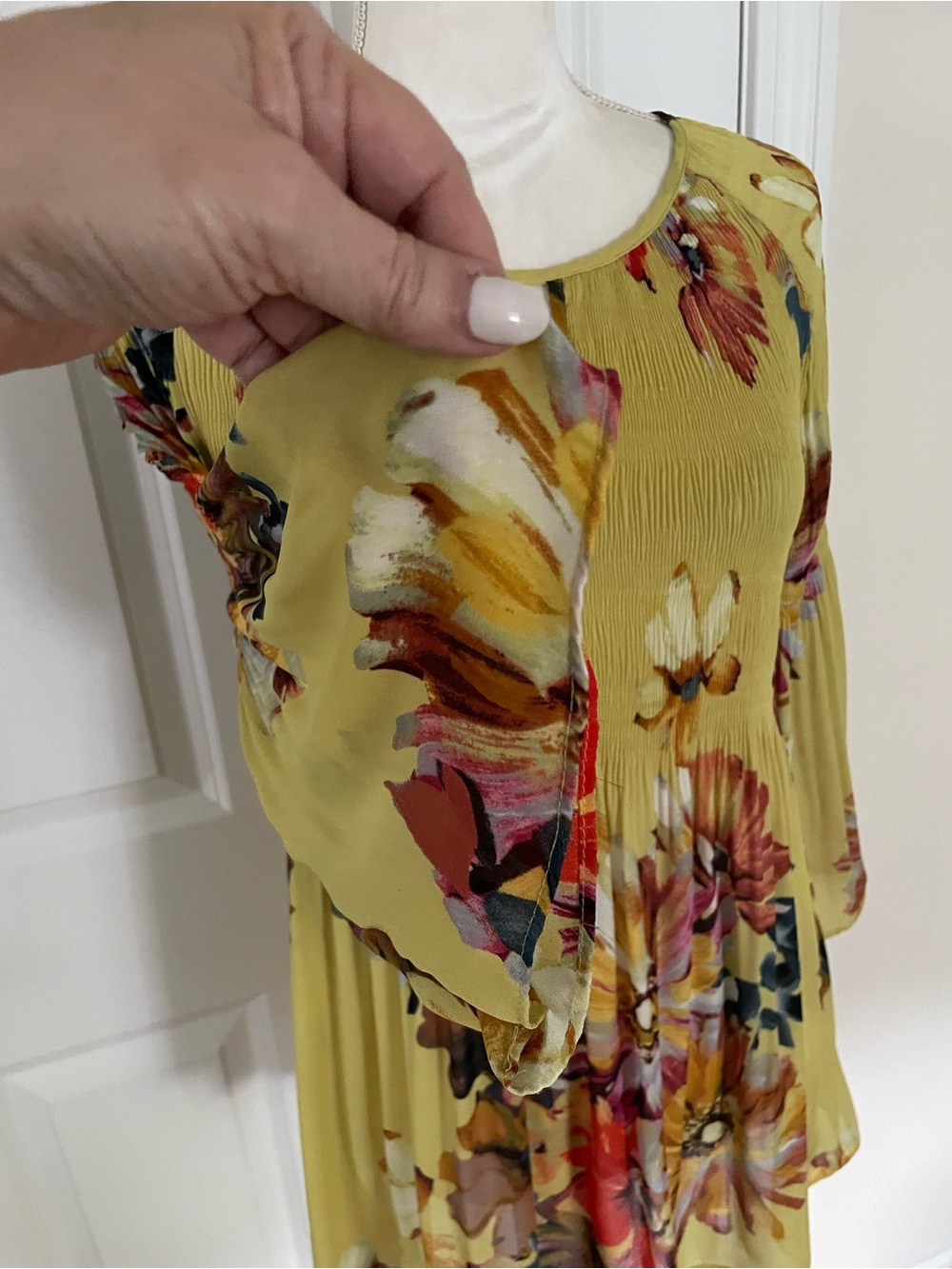 Spense Chartreuse Floral Split-Neck Tunic - Picture 4 of 13